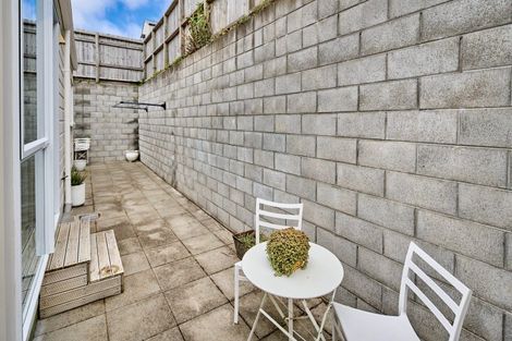 Photo of property in 10 Stanley Street, Berhampore, Wellington, 6023