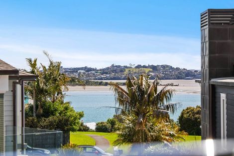 Photo of property in 41 Compass Way, Half Moon Bay, Auckland, 2012