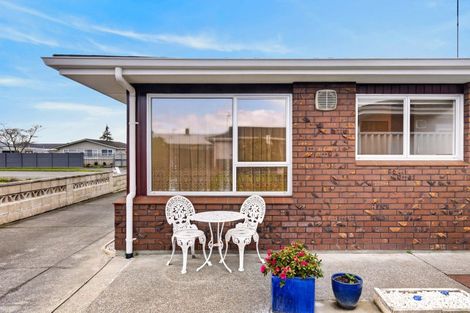 Photo of property in 1/22 Avondale Road, Taradale, Napier, 4112