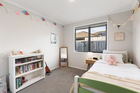 Photo of property in 15 Ian Place, Waihi Beach, 3611