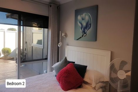 Photo of property in 107 Ryder Crescent, Levin, 5510