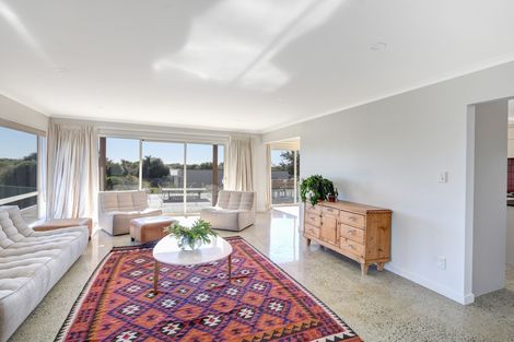 Photo of property in 17 Palmer Place, Taieri Beach, Taieri Mouth, 9091