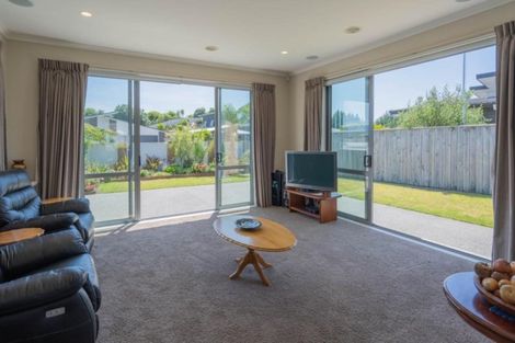 Photo of property in 4 Petrel Close, Paraparaumu Beach, Paraparaumu, 5032