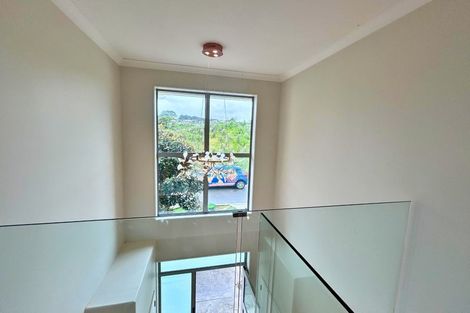 Photo of property in 21f Stamford Crescent, Flat Bush, Auckland, 2019