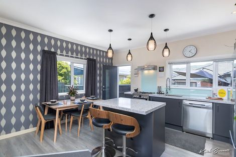 Photo of property in 1/25 Vincent Street, Waterloo, Lower Hutt, 5011