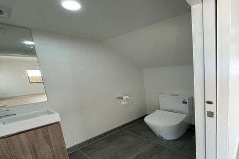 Photo of property in 3b Putiputi Way, Papakura, 2110