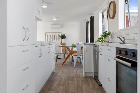 Photo of property in 18 Regent Street, Brookfield, Tauranga, 3110