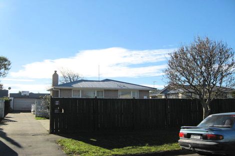 Photo of property in 15 Palmers Road, New Brighton, Christchurch, 8083