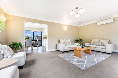 Photo of property in 16 Glendale Drive, Dinsdale, Hamilton, 3204