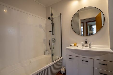 Photo of property in 32 Davidson Crescent, Tawa, Wellington, 5028