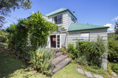 Photo of property in 51 Grand View Road, Leigh, 0985