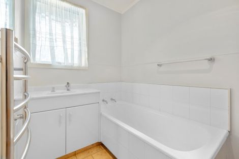 Photo of property in 2/256 Courtenay Street, Strandon, New Plymouth, 4312