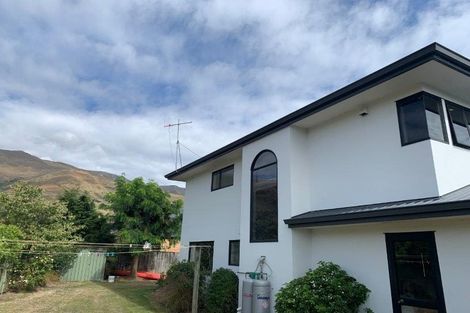 Photo of property in 38 Meadowstone Drive, Wanaka, 9305