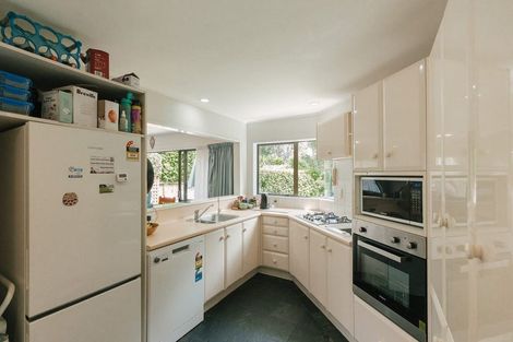 Photo of property in 28 Kentucky Way, Awapuni, Palmerston North, 4412