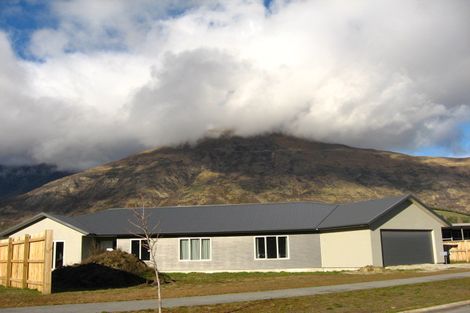 Photo of property in 4 Sylvan Street, Lake Hayes, Queenstown, 9304