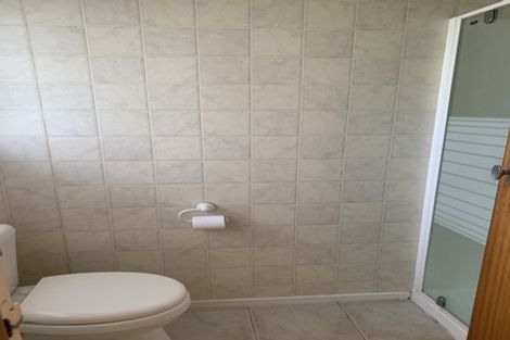 Photo of property in 36 Sartors Avenue, Northcross, Auckland, 0630