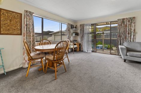 Photo of property in 2/64 Fergusson Street, Stoke, Nelson, 7011