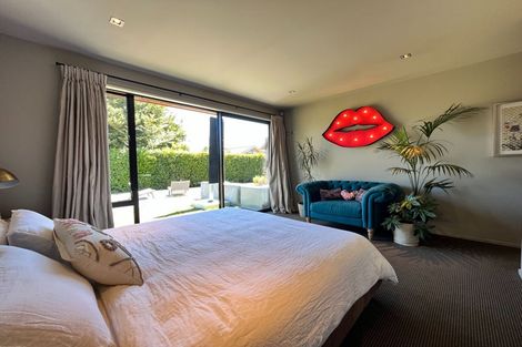 Photo of property in 1 Buckler Court, Jacks Point, Queenstown, 9371