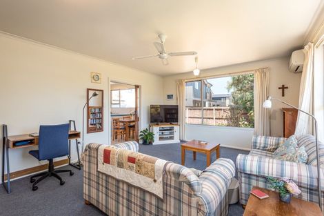 Photo of property in 43 Strathfield Avenue, Dallington, Christchurch, 8061