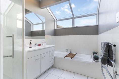 Photo of property in 52 Sixteenth Avenue, Tauranga South, Tauranga, 3112