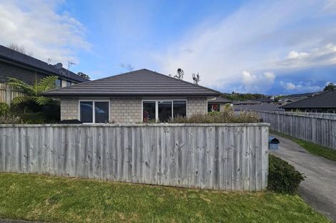 Photo of property in 10 Garrett Drive, Whalers Gate, New Plymouth, 4310