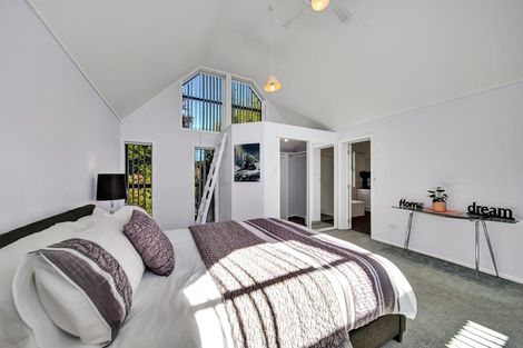 Photo of property in 9 Kennedy Place, Merrilands, New Plymouth, 4312