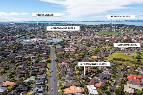 Photo of property in 2/5 Perendale Close, Somerville, Auckland, 2014