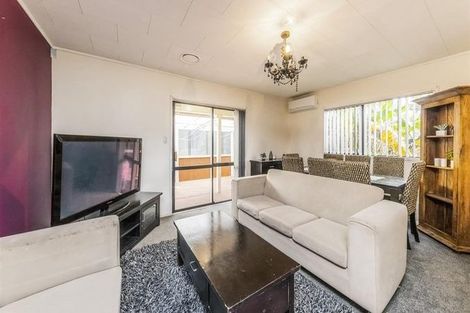 Photo of property in 2/34 Plunket Avenue, Papatoetoe, Auckland, 2104