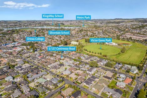 Photo of property in 1/137 Centreway Road, Orewa, 0931