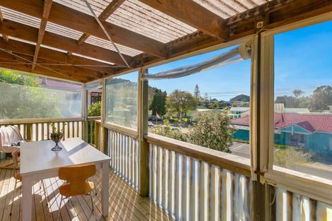 Photo of property in 6 Joyces Road, Paihia, 0200