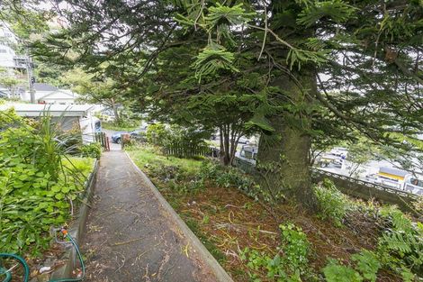 Photo of property in 9 Lerwick Terrace, Melrose, Wellington, 6023