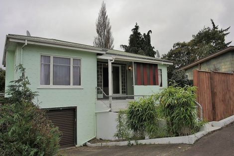 Photo of property in 1 Albert Street, Dannevirke, 4930