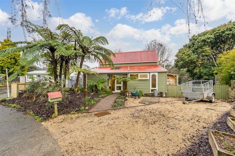 Photo of property in 64 Larchmont Grove, Totara Park, Upper Hutt, 5018