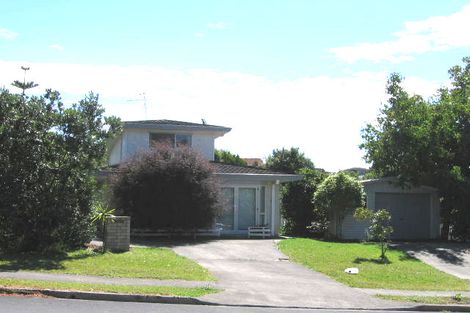 Photo of property in 16 Weetman Drive, Browns Bay, Auckland, 0630