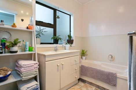 Photo of property in 8 Station Street, Tirau, 3410