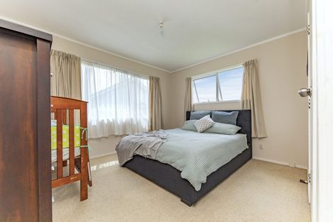 Photo of property in 1/79 Flanshaw Road, Te Atatu South, Auckland, 0610