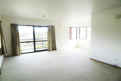 Photo of property in 10 Emery Grove, Bayview, Auckland, 0629