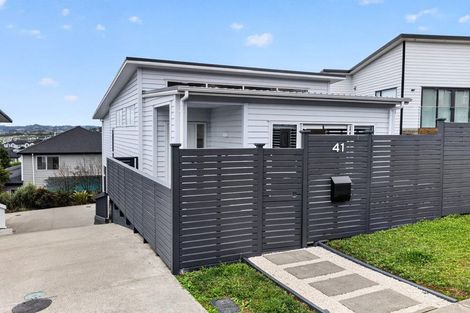 Photo of property in 41 Ascension Crescent, Orewa, 0931