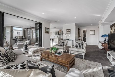 Photo of property in 2a/9 Saint Georges Bay Road, Parnell, Auckland, 1052