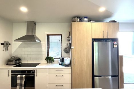 Photo of property in 6/4 Harry Ward Place, Henderson, Auckland, 0610