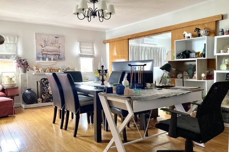 Photo of property in 1/65 Golf Road, New Lynn, Auckland, 0600