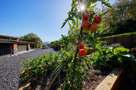 Photo of property in 8 Ingles Drive, Kaikoura Flat, Kaikoura, 7371