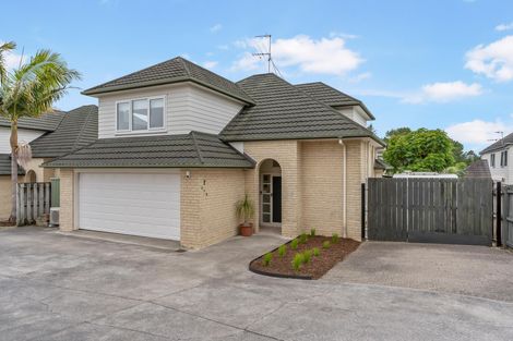 Photo of property in 1/270 Cascades Road, Botany Downs, Auckland, 2010