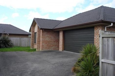 Photo of property in 16 Erne Crescent, East Tamaki, Auckland, 2016
