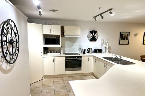 Photo of property in 18/3 Maunganui Road, Mount Maunganui, 3116