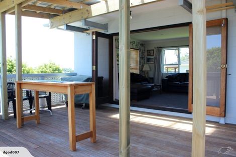 Photo of property in 11 Bay Vista Drive, Red Beach, 0932