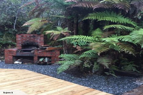 Photo of property in 41 Lake View Terrace, Moana, 7875