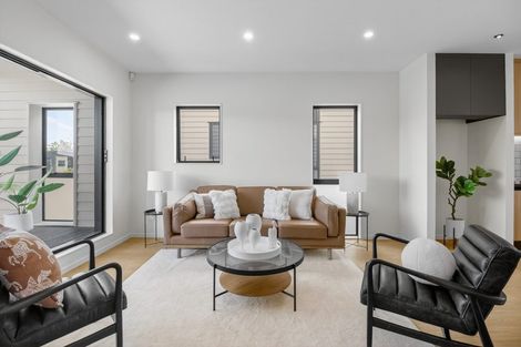 Photo of property in 9 Coast Garden Drive, Hobsonville, Auckland, 0616