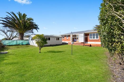 Photo of property in 15 Sheridan Street, Silverdale, Hamilton, 3216