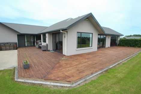 Photo of property in 4/102 Beach Road, Awamoa, Oamaru, 9495